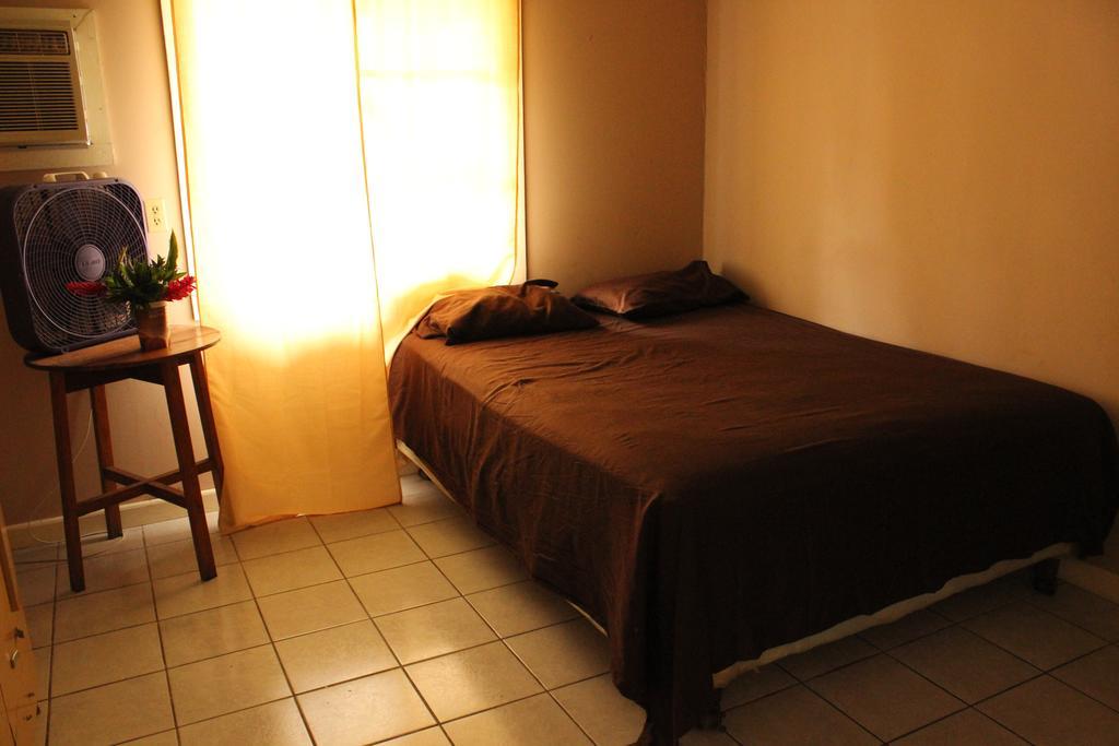 Cooper'S Inn Útila Quarto foto